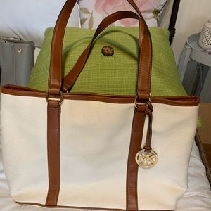 Michael Kors Medium Handbag Tote Like New